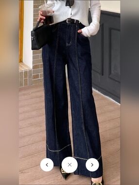 Wide Leg Denim Jeans Size XS Navy Color NEW with Tags